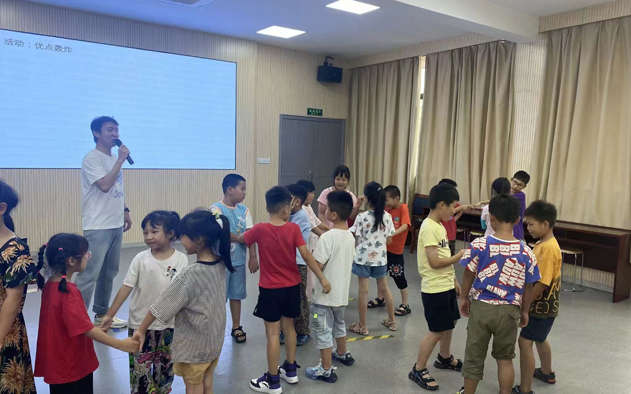 周村龙观乡中心学校